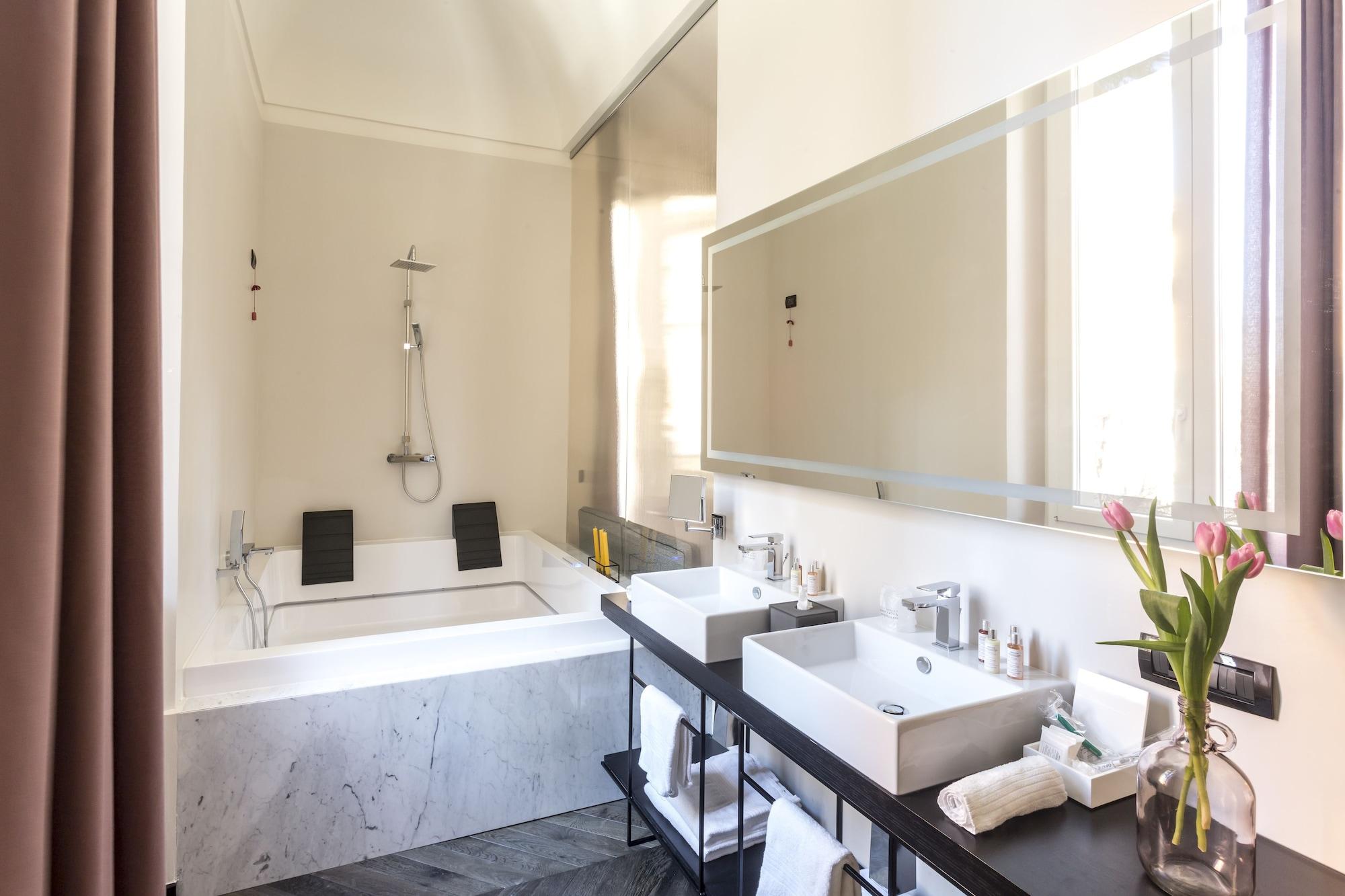 Hotel The H'all Tailor Roma