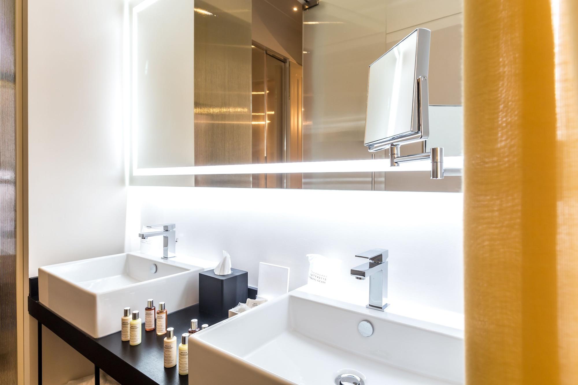 Hotel The H'all Tailor Roma